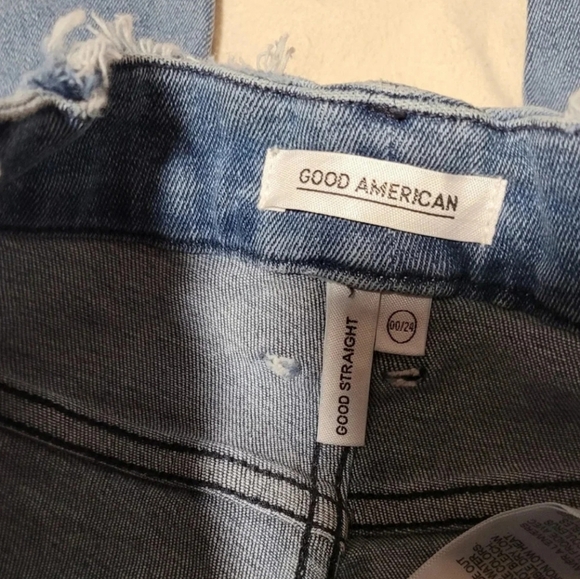 Good American Good Straight Jeans with frayed hem - Picture 2 of 8